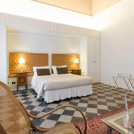 Dimora Novecento Bed & Breakfast 4*