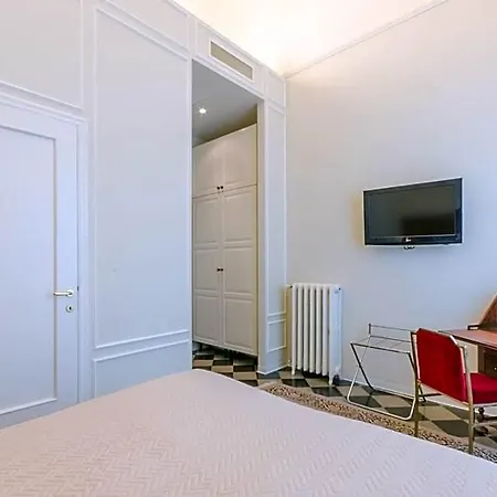 Dimora Novecento - A Bed and breakfast 4*