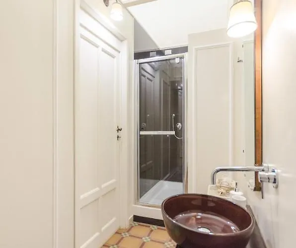 Dimora Novecento Bed & Breakfast 4*